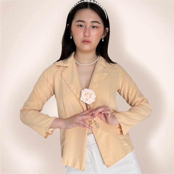 Vintage peach blazer. - Picture 3 of 4
